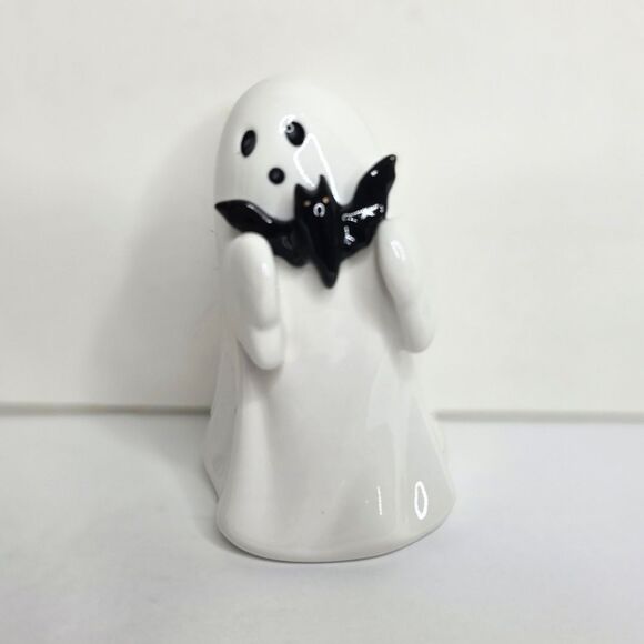 Ghost With Bat Ceramic Figurine Target Hyde And Eek Boutique Halloween 2025 NEW - Picture 2 of 7